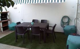 Estoril House Family